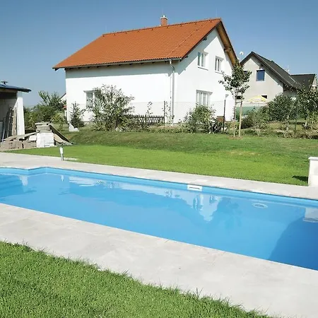 Three-bedroom Holiday In