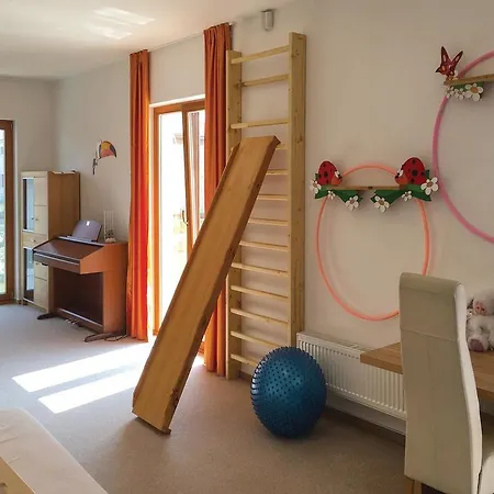 Vakantiehuis Three-bedroom Holiday In *