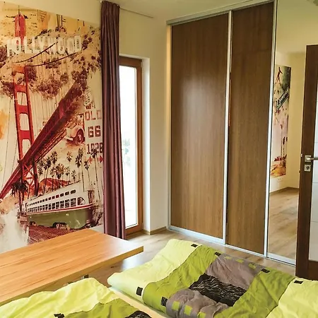 Vakantiehuis Three-bedroom Holiday In *