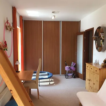 Vakantiehuis Three-bedroom Holiday In *