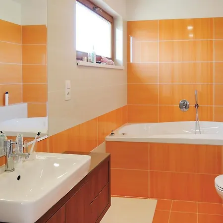 Vakantiehuis Three-bedroom Holiday In *